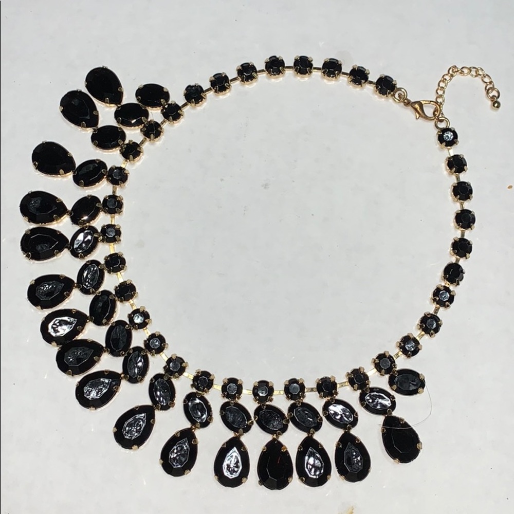 Forever 21 black/gold necklace